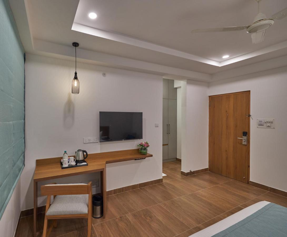 Regenta Inn 4Th Block Koramangala Бангалор Екстериор снимка