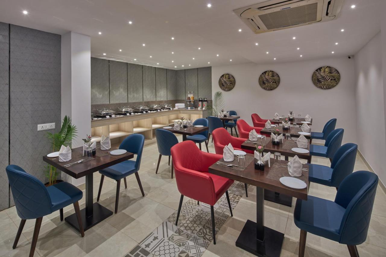 Regenta Inn 4Th Block Koramangala Бангалор Екстериор снимка